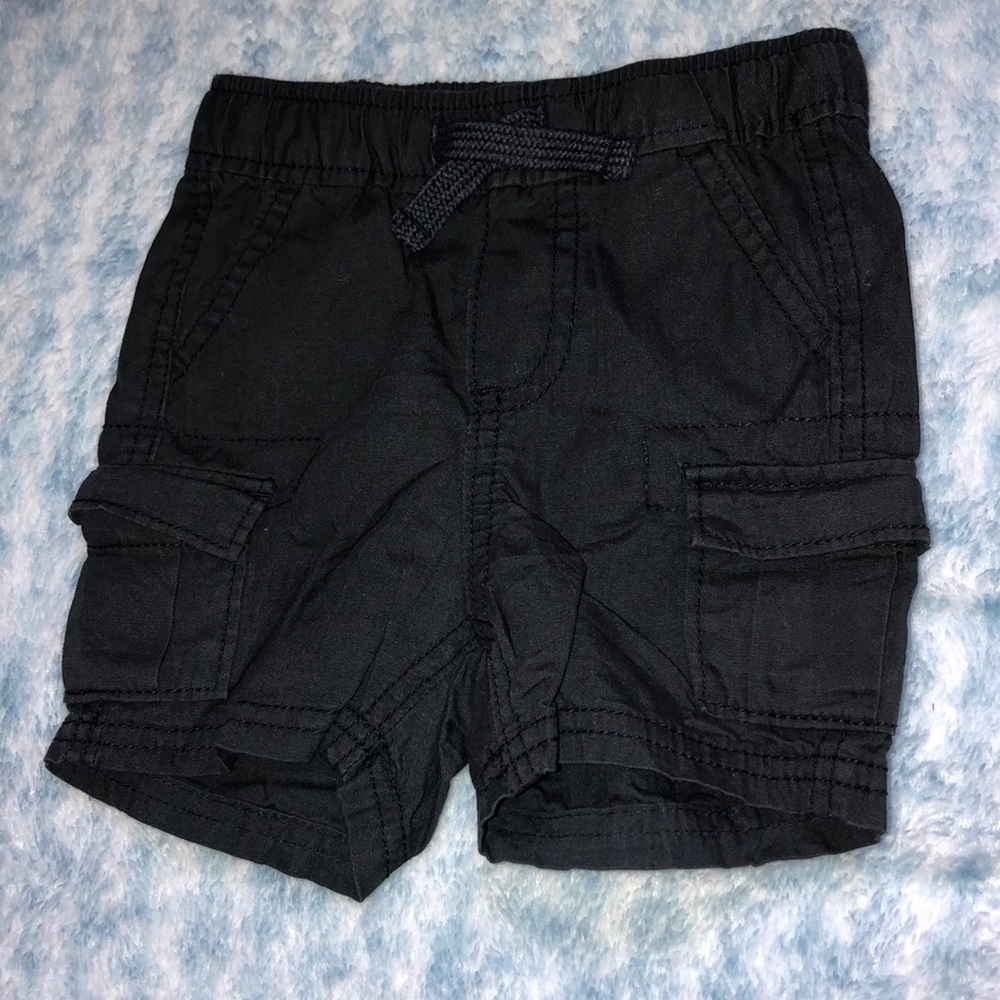 Old navy dark grey cargo shorts for toddler boy (12-18 months)